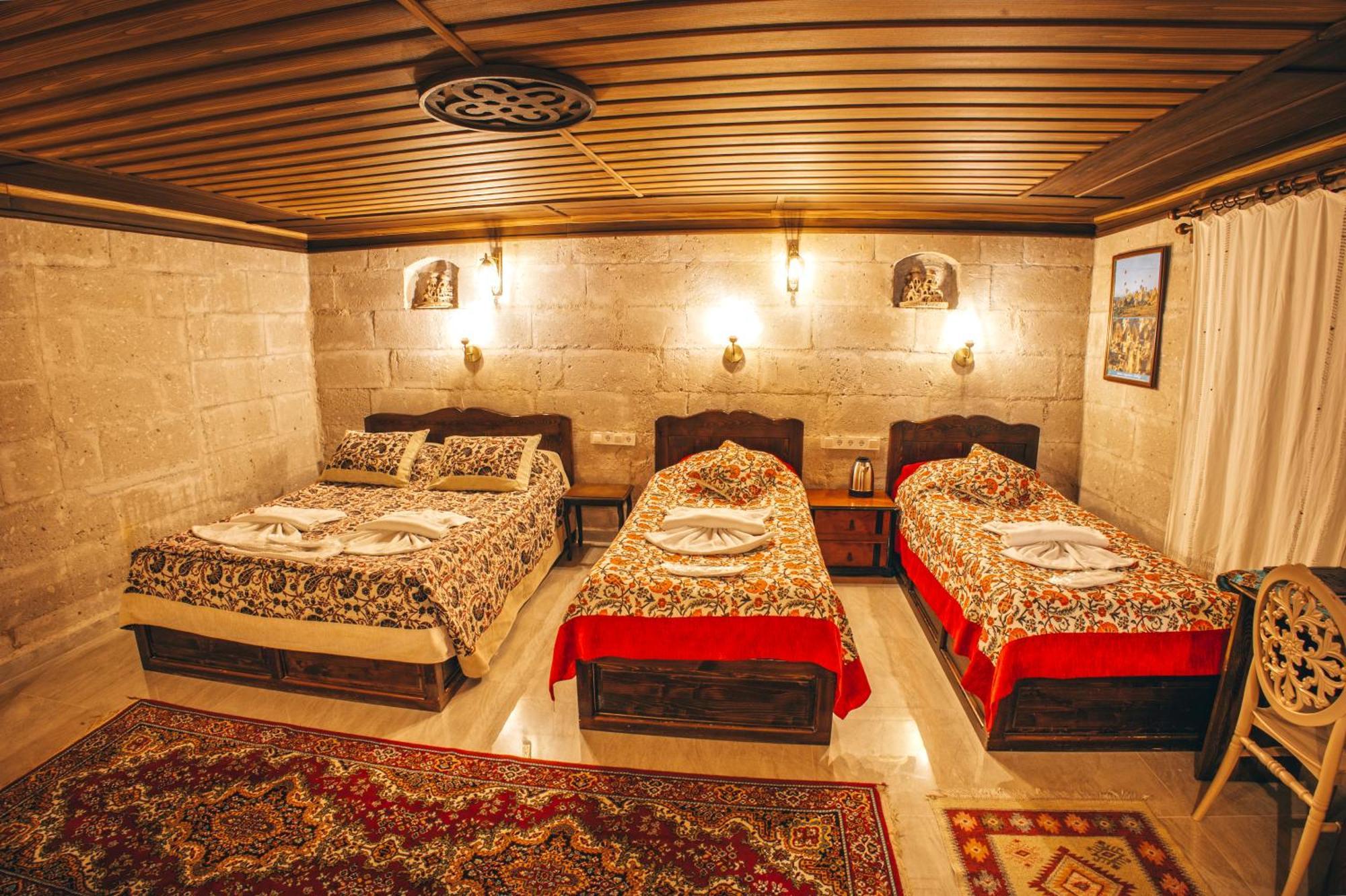 Hotel Valley Cave House 2*